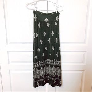 Charlotte Russe | black and white maxi skirt